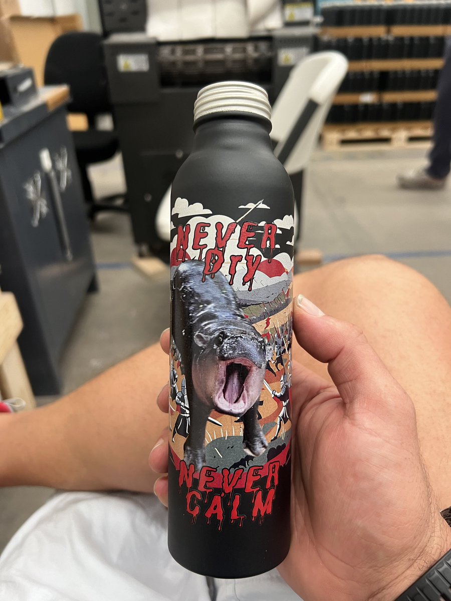 OffensePure's tweet image. Moo Deng life.