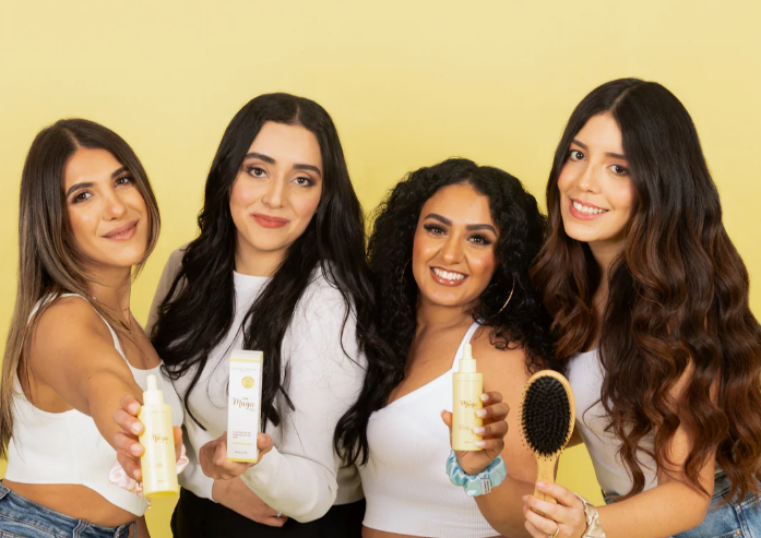 INTOUCH_RUGBY's tweet photo. Say Goodbye to dry, thinning and lifeless hair. THE MAGIC SOLUTION IS HERE. https://t.co/myIfMxKy9A ... now live @ https://t.co/lWoL74xYp3 ! #saturdaysunshinebeauty #ad #magicsolution https://t.co/QadaNuXDPP