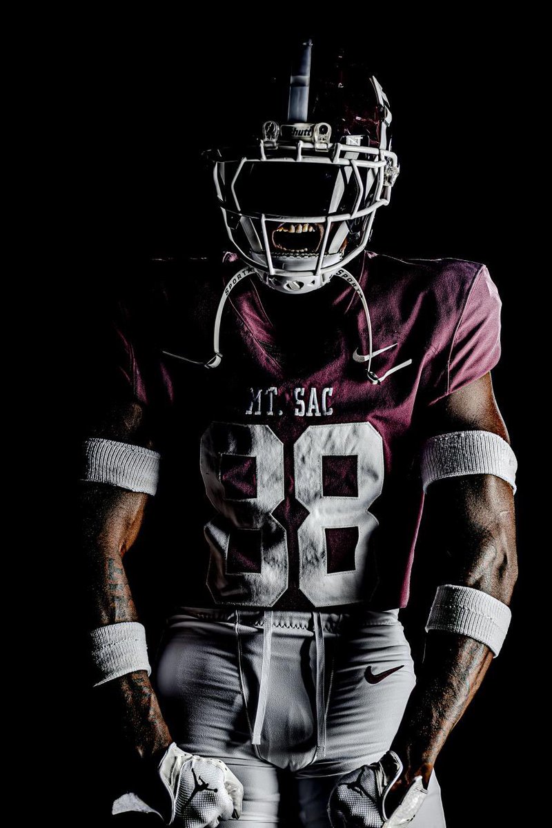 RonnHardin2's tweet image. 3 Game Highlight🍿3-0 Just the Beginning ‼️ @CoachLone @D_DUBB9