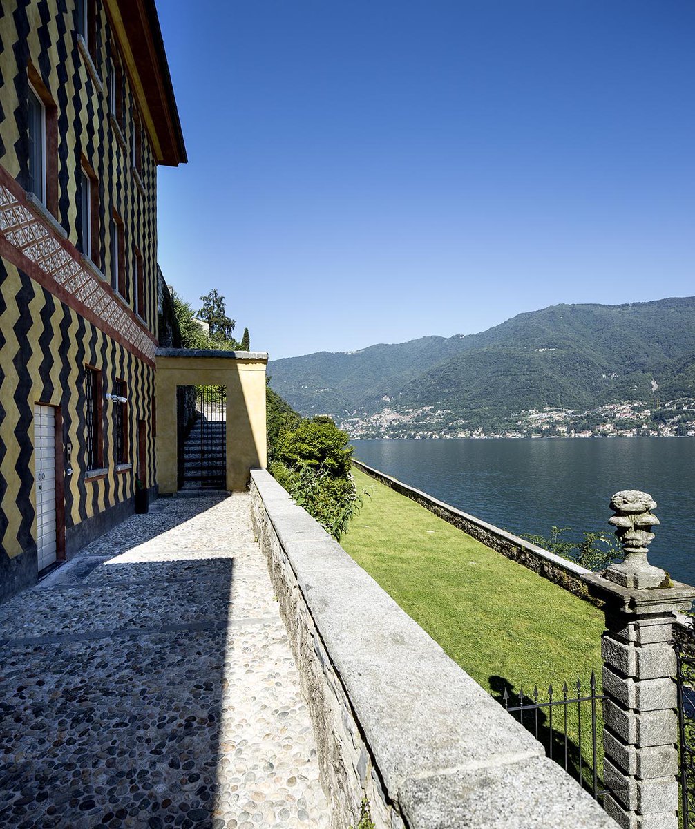 Villa Pliniana offers unparalleled views of Lake Como, perfect for a luxurious getaway.
.
.
#Italy #BestHotels #Luxury #VillaPliniana #SerenoHotels #LakeComo #Travel #Vacation #Holiday #Destination