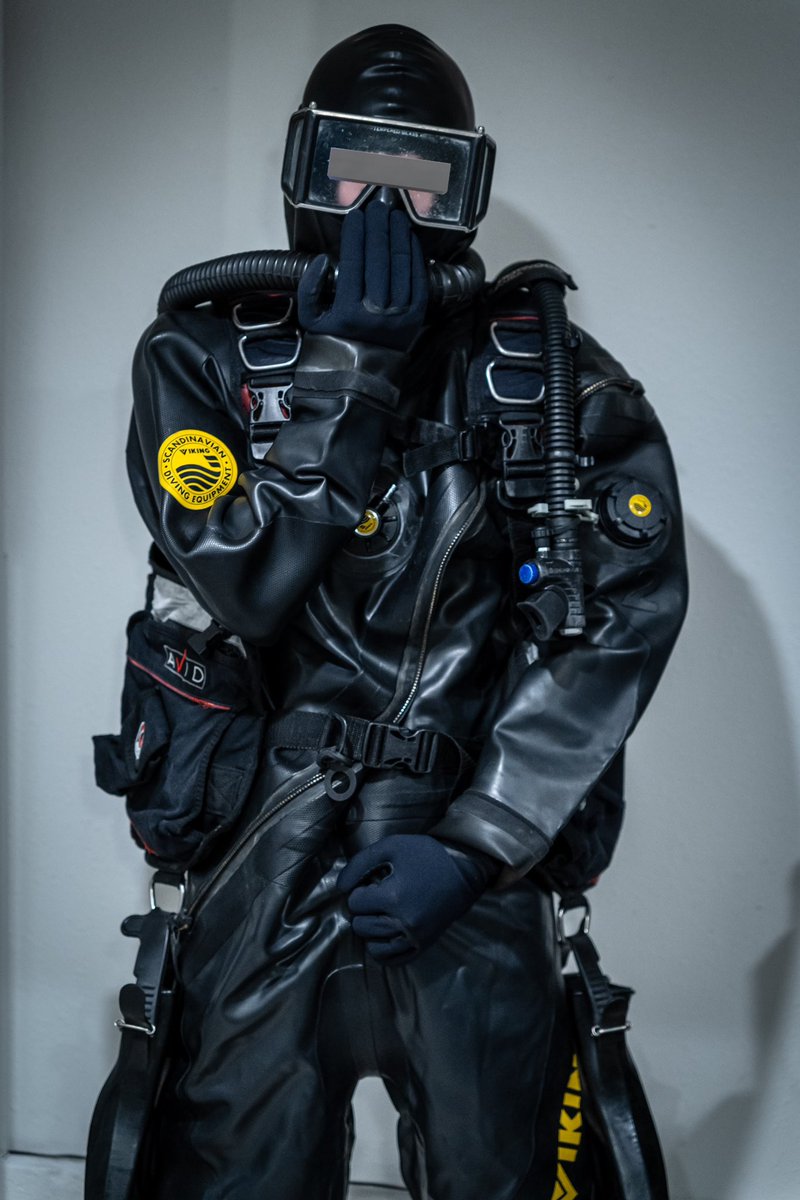 Breathe ✅. 
Rub✅.
Obey ✅.

Heavy rubber diver at your service.

📸 <a href="/Starburst_Shark/">Starburst Shark🦈 ➤ FC</a>