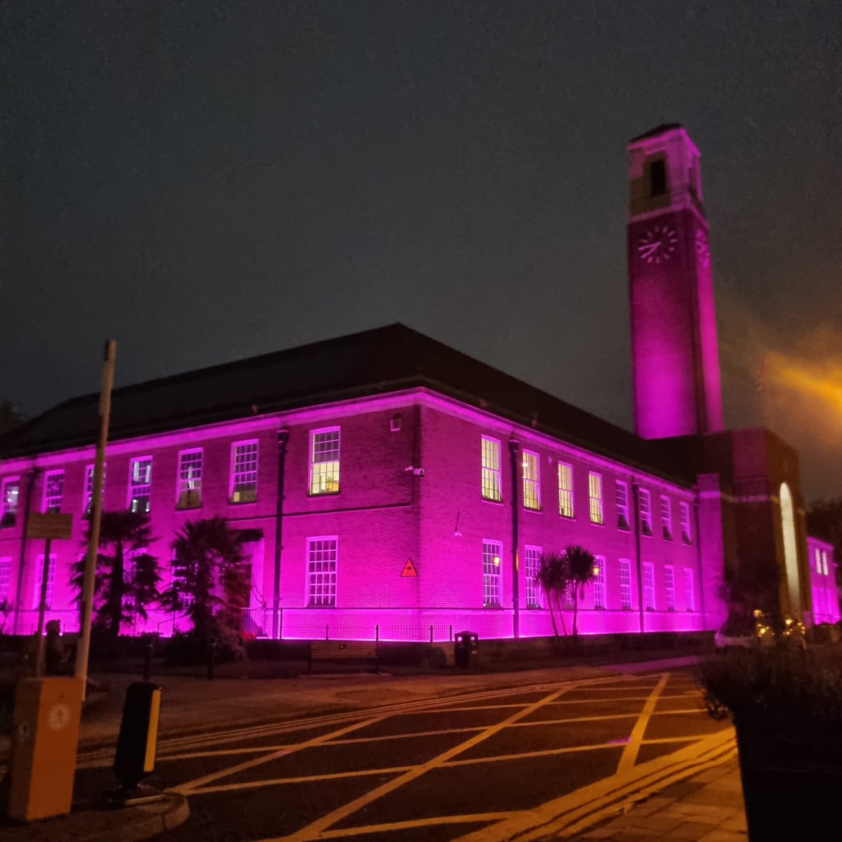 We’re marking the start of #OrganDonationWeek by lighting the Civic Centre tonight. It takes just two minutes to register your organ donation decision, and your choice could save up to nine lives. It’s the best thing you’ll do today!
