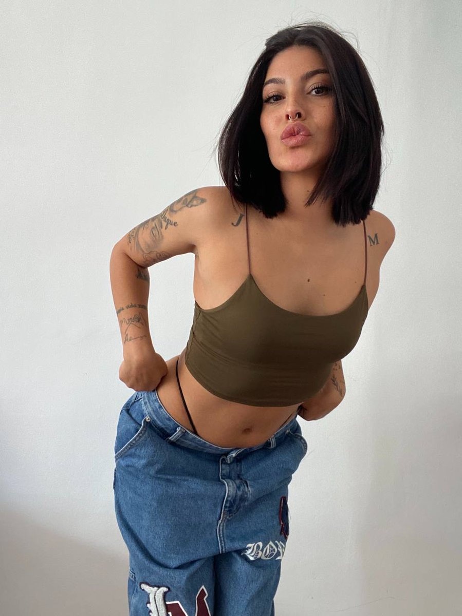 anasinmas97's tweet photo. ¿Que esta pasando? ¿no te parece esto suficiente?🥰🥰 https://t.co/6oUzNJUsuB