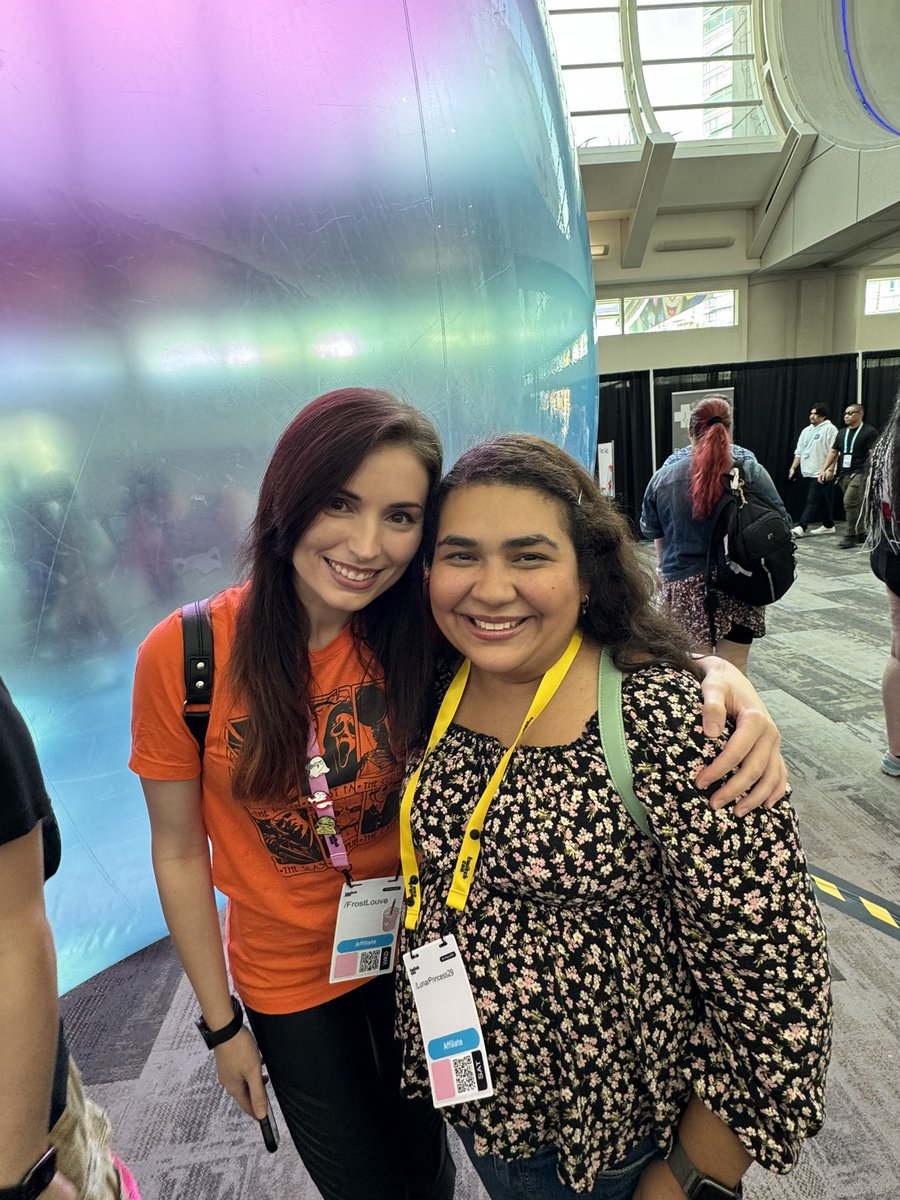 Luna Ishkhanuhi tweet media