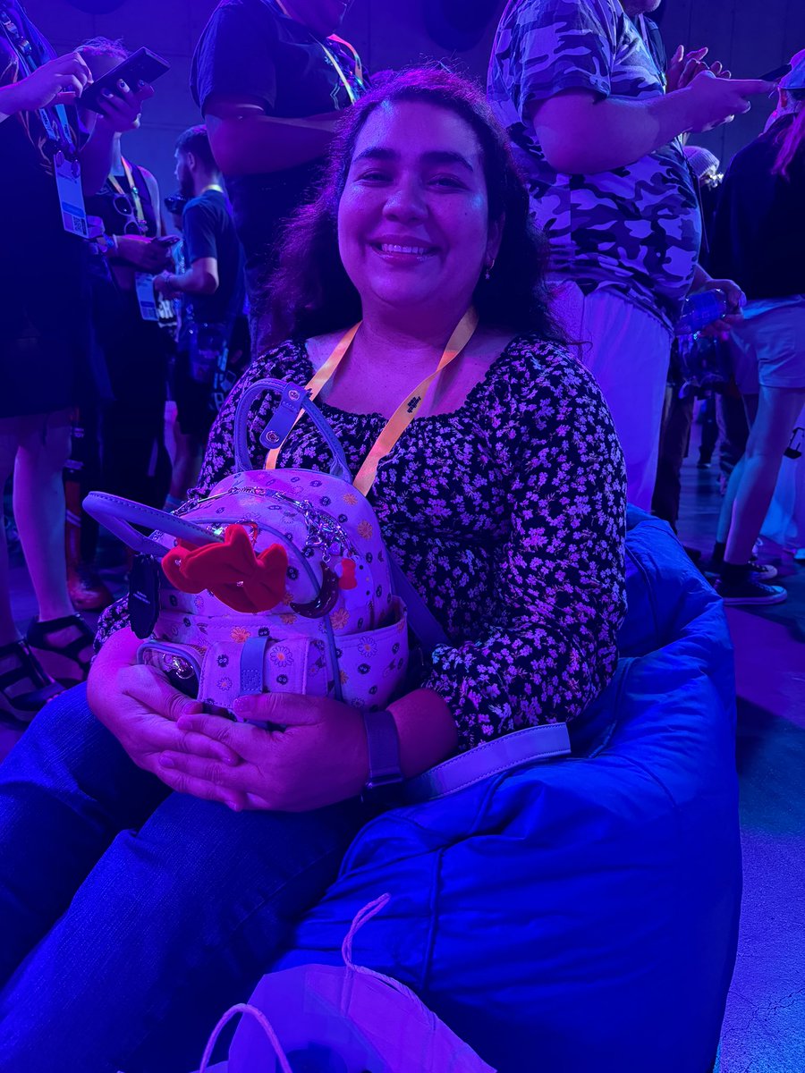 Luna Ishkhanuhi tweet media