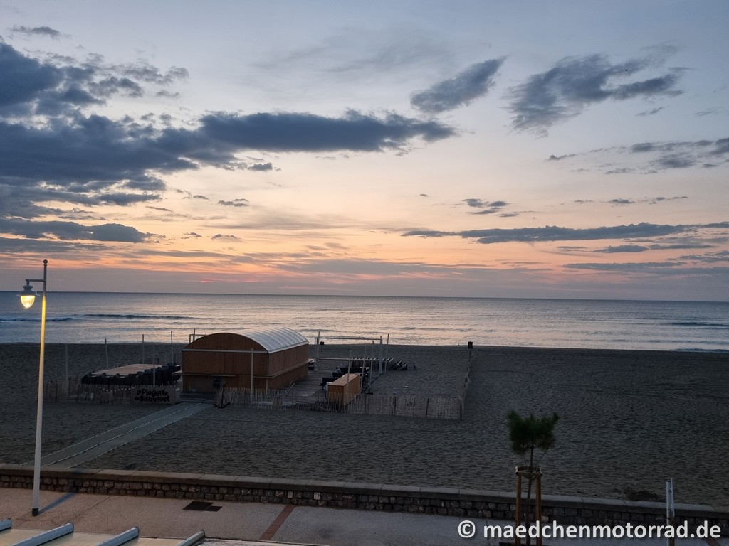 Maedchenmotorrad tweet media