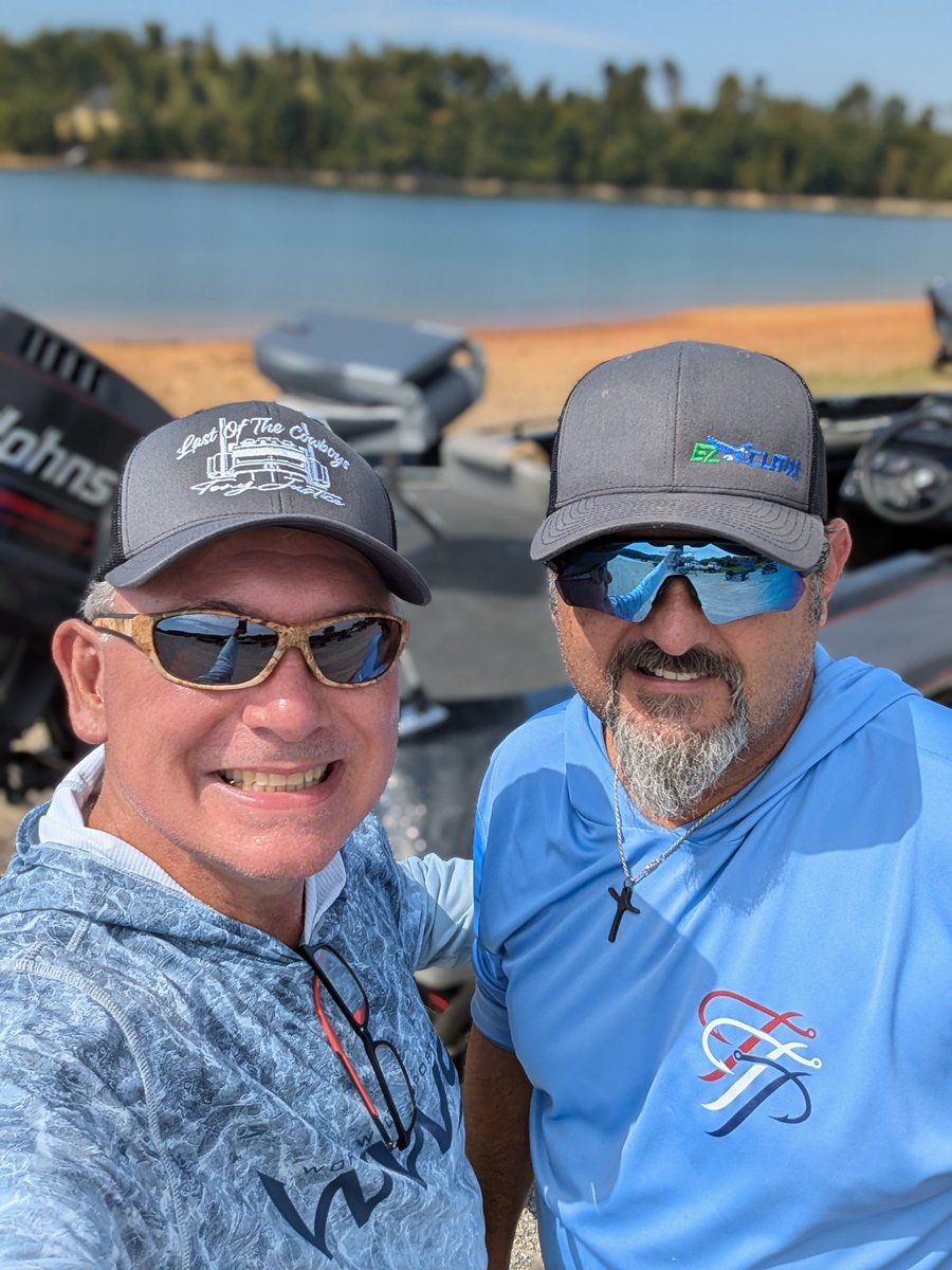 thebullsnot's tweet photo. How do you celebrate after winning the 2024 Innovation of the Year Award for Advancement in New Packaging? By going fishing with my buddy Tony Justice. Great day on the lake but the fish simply werenโt biting. We will catch them next time. #justaskforit #bullsnot https://t.co/oIorVwjFSG