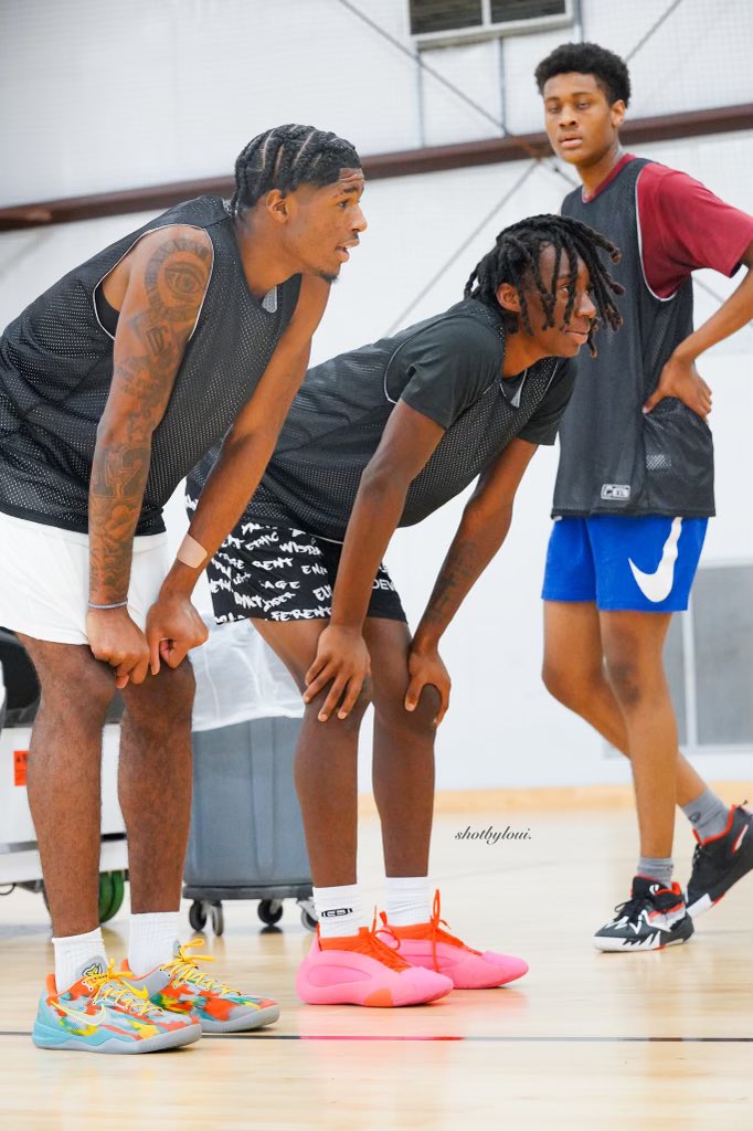 Taking a look at the top High School Standouts from the Iverson Evaluation Camp 
madehoops.com/made-society/a…