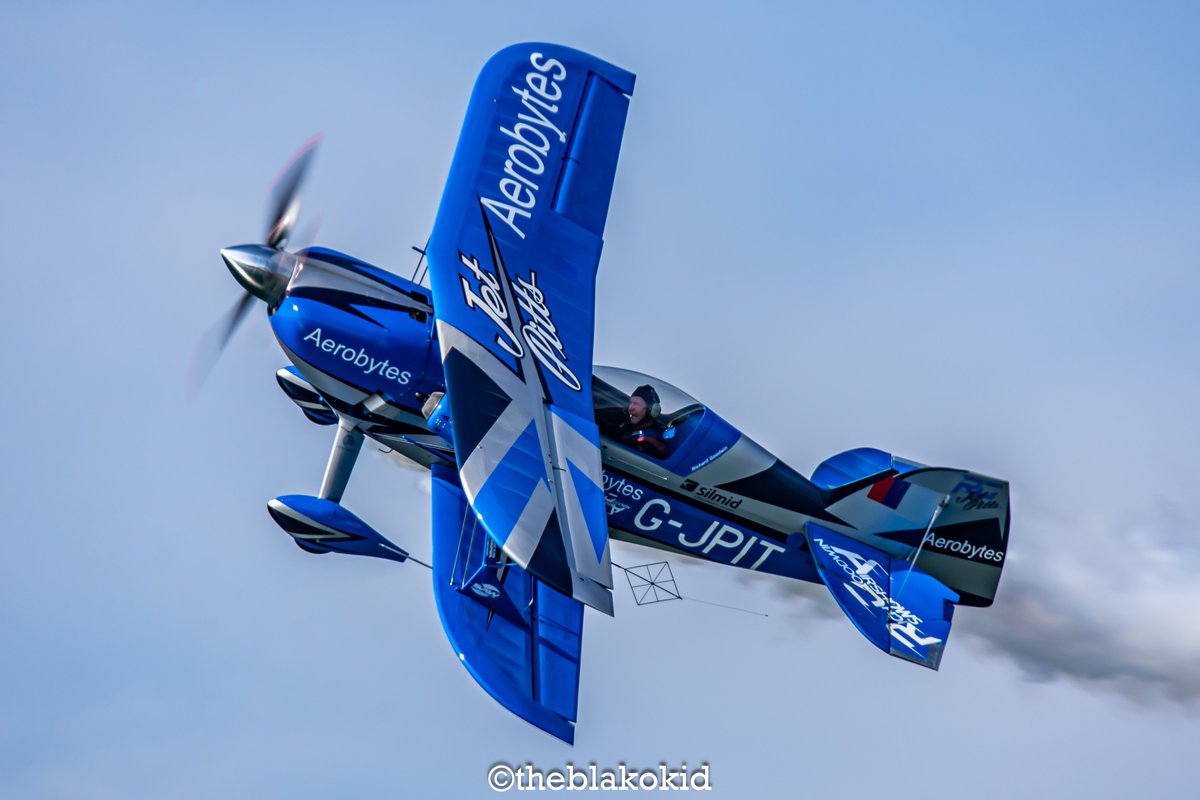 theblakokid's tweet photo. @RichgoodwinS2S throwing the Jet Pitts around, a display best described as organised chaos! @AyrShowFOF https://t.co/igN7aK6jXi