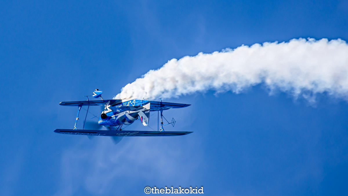 theblakokid's tweet photo. @RichgoodwinS2S throwing the Jet Pitts around, a display best described as organised chaos! @AyrShowFOF https://t.co/igN7aK6jXi