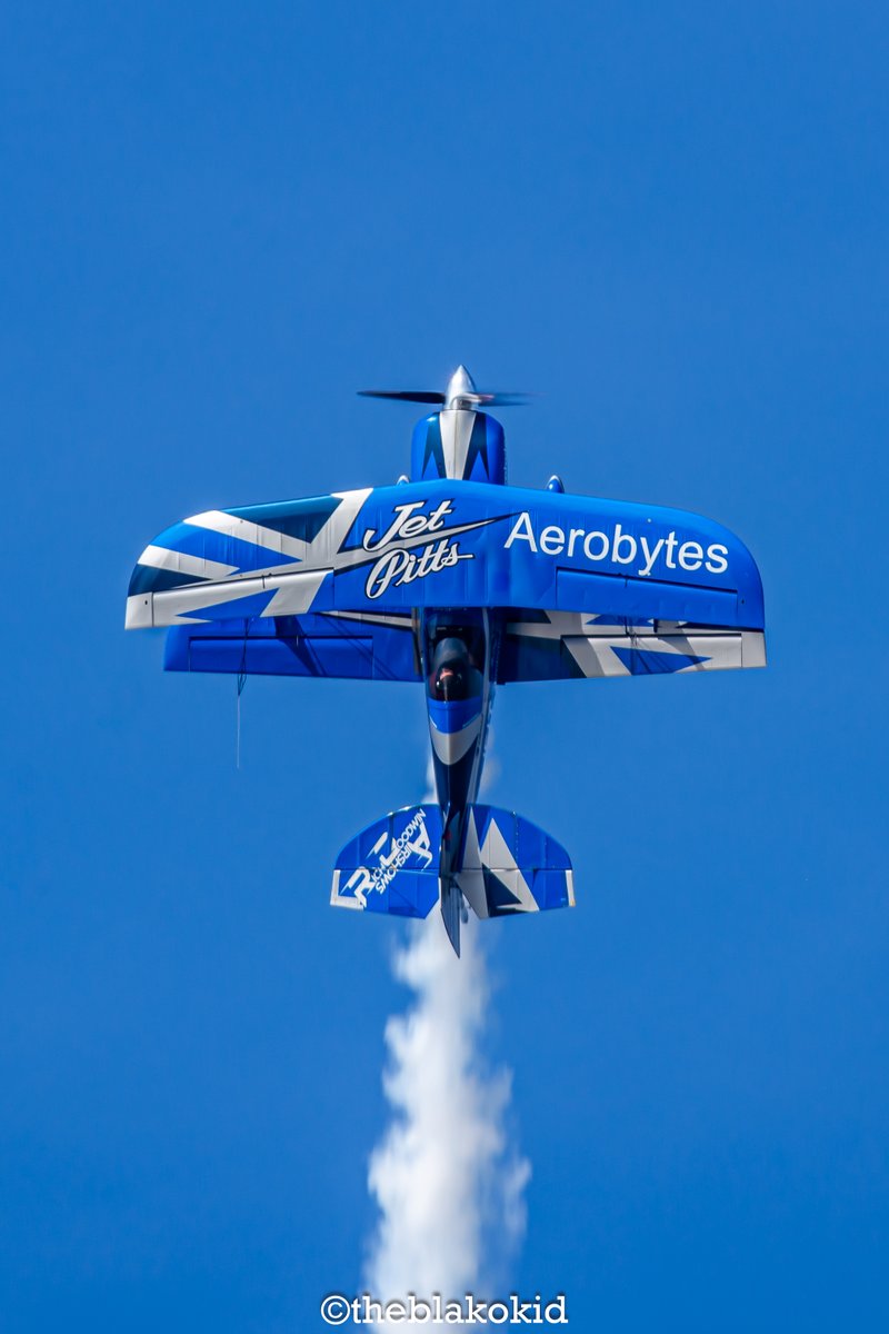theblakokid's tweet photo. @RichgoodwinS2S throwing the Jet Pitts around, a display best described as organised chaos! @AyrShowFOF https://t.co/igN7aK6jXi