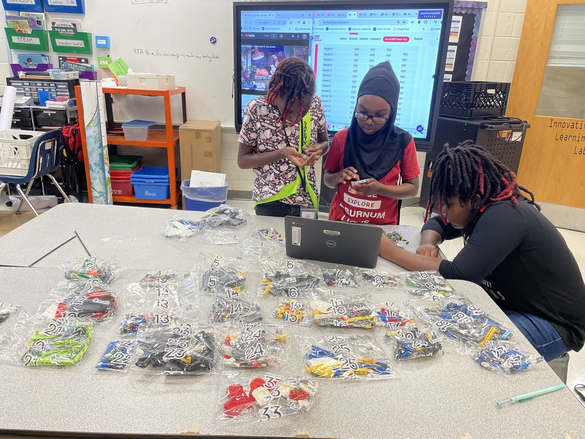 Rebecca Fischer tweet media