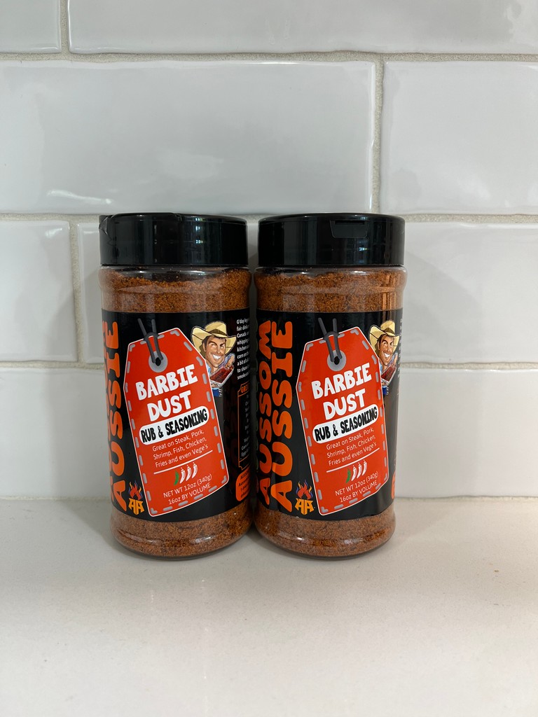 AussomAussie's tweet image. It&apos;s always grilling season but when the weather begins to cool that means EVERY meal is grilled! 😄 Today our side is grilled veggies dusted with our original Barbie Dust Seasoning. Cheers mate! #veggies #grilledveggies  #SpiceRub #GrillMaster #spicesquad #seasoninglove