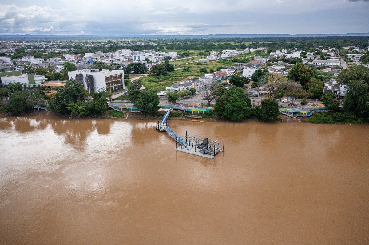 monterialcaldia's tweet photo. En el de Rancho Grande esta semana se terminan de instalar módulos flotantes e hincado de pilotes en río, mientras que en el de la calle 22 ya se terminó la parte civil y falta la parte naval que también estará en la primera semana de octubre. https://t.co/afuLNw9Pfq