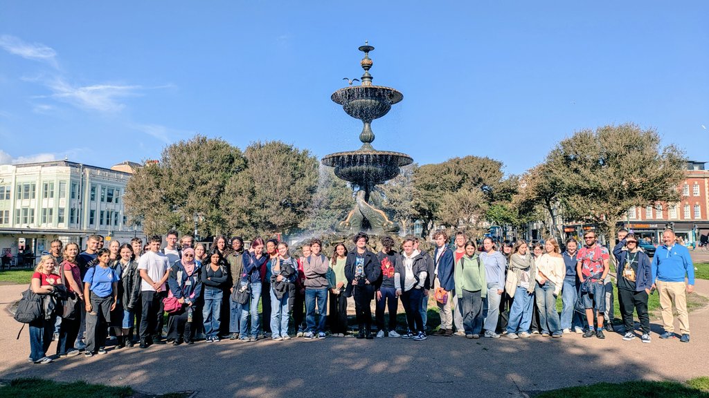 BrightonUniGeo's tweet photo. Welcome to all our new 1st year Geography and Environment undergrad students, plus our Town Planning masters students! 

A gentle first day in Brighton, learning about the history and development of the city 🌞 https://t.co/2JYaGQ5HuJ