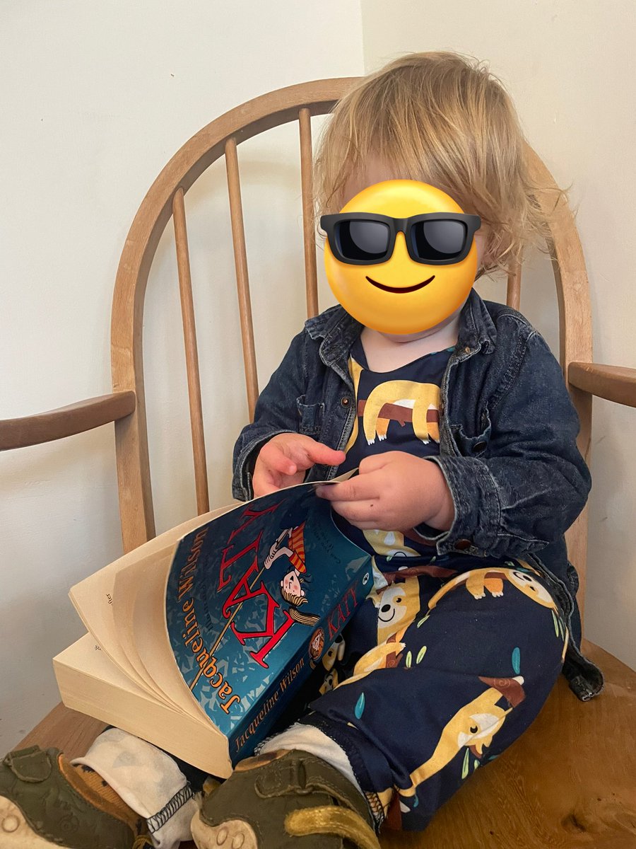 Loved this <a href="/JackyWilsonHQ/">Jacqueline Wilson</a> event😍 just missed out on my chance to ask my q! Growing up I was touched by the compassionate capturing of teen girl experience. As the mum of a son which book should I start with reading to give him a compassionate insight into the lives of girls?