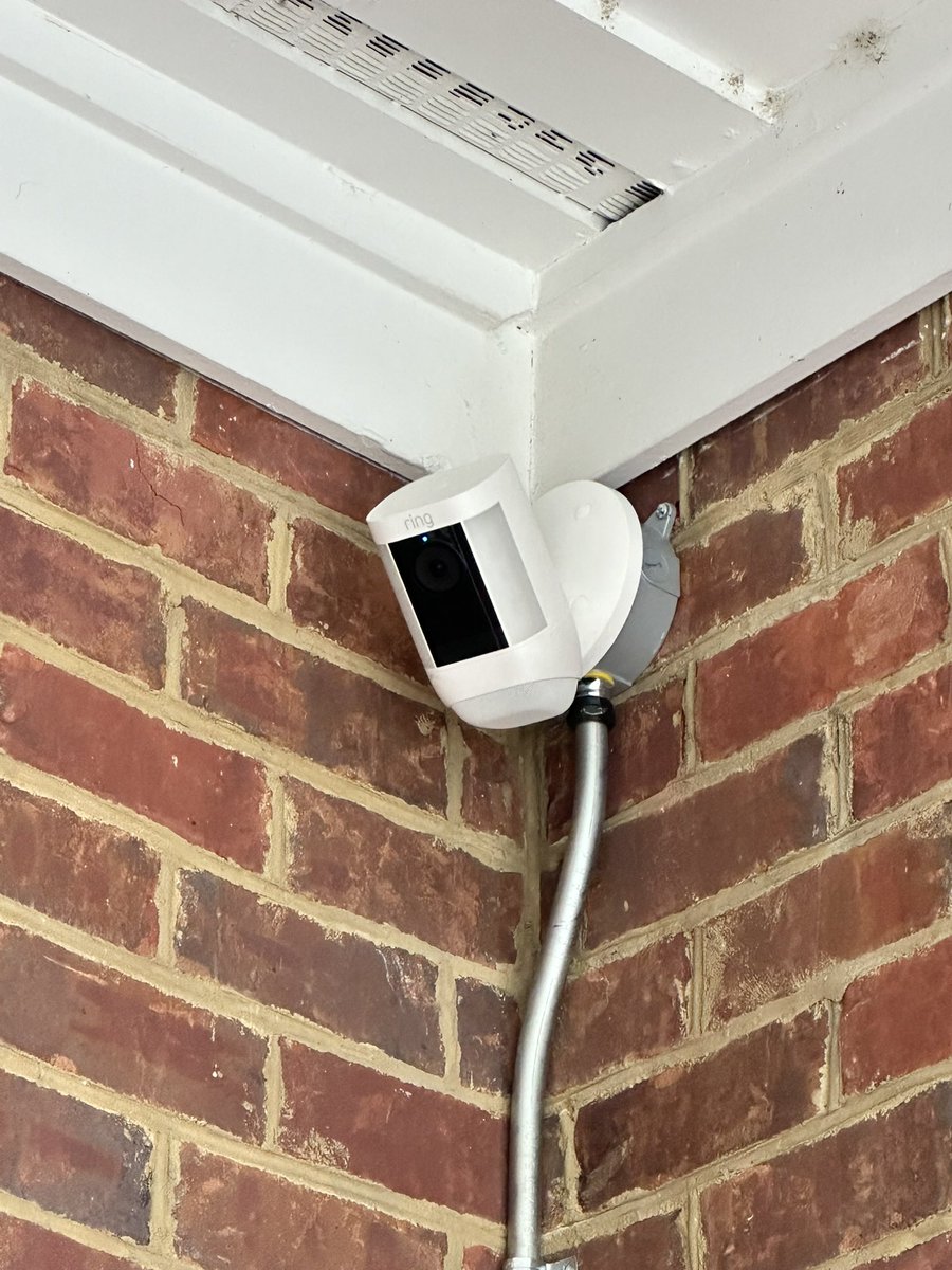 DesignSmartHome's tweet image. The smart functionality and the various options of Ring Cameras provides solutions for almost any situation even with existing properties.  We have provided hundreds of residential and commercial properties smart security camera solutions throughout the Metro Memphis area.