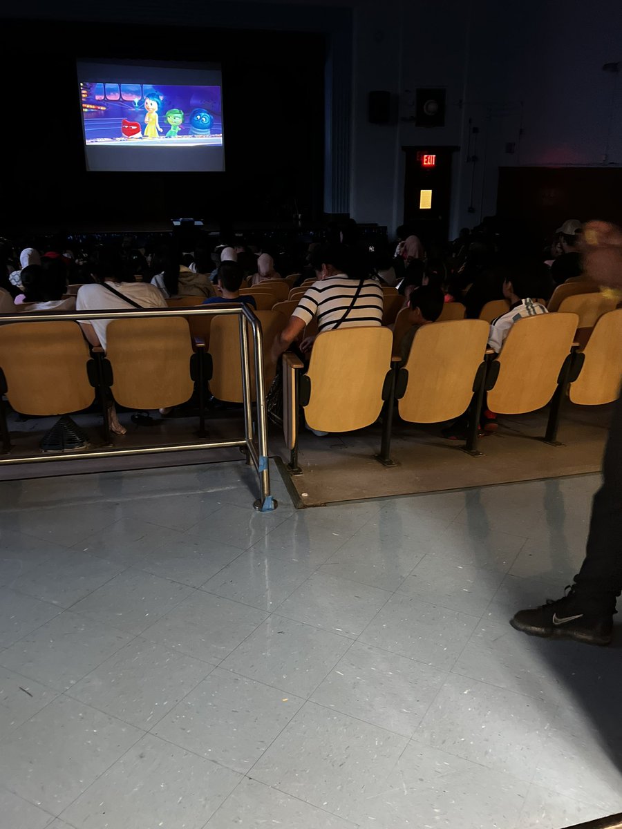 PS 249 The Caton School tweet media