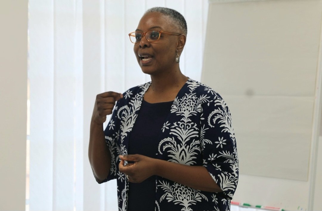 ethel_zim's tweet photo. Engaging morning spent with staff of @CBZHoldings supporting their Environment Social and Governance (ESG) strategy session.Starting 2024, @ZSE_ZW has made sustainability reporting mandatory. @UNDPZimbabwe supporting CBZ's journey to compliance through #SDGintegration https://t.co/Oz5HbbqiBf