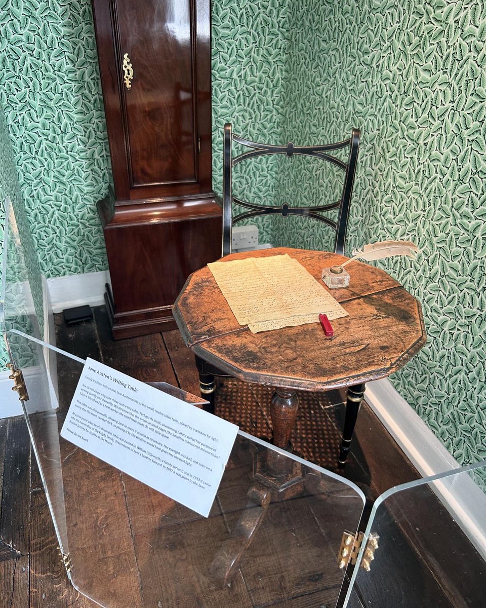 Erin C Niumata tweet media