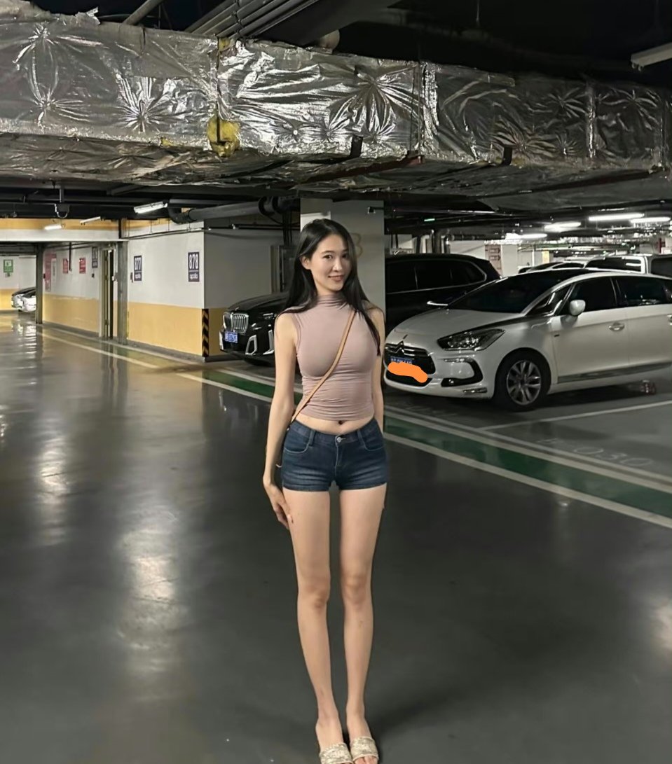 看了闺蜜给拍的照，减肥的心理达到了巅峰。 https://t.co/UKJx9oqDAy
