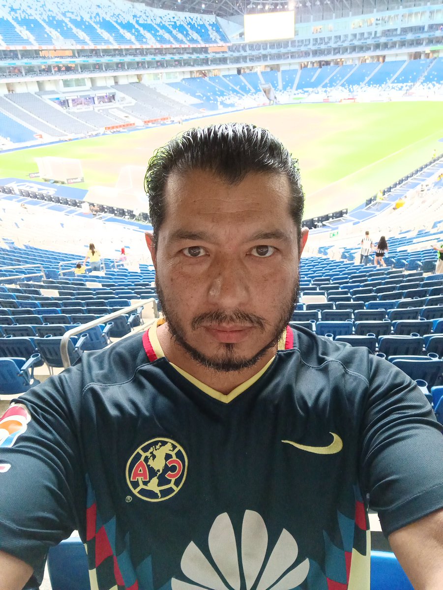 esalasr's tweet photo. @AmericaFemenil @calientesports ¡¡A ganar!! https://t.co/xSw1qHzkpn
