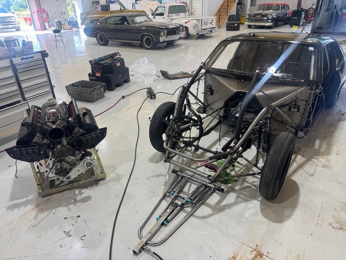 murdernova's tweet image. Hmmm🤔 #OG #murdernova #proline #procharger #sbtttf #moronnation #187customs