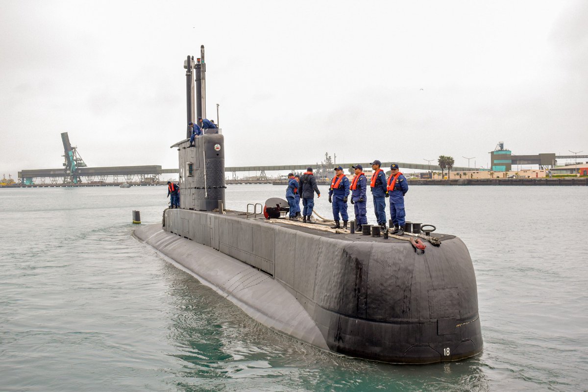 sima_peru's tweet image. El día de hoy se iniciaron las pruebas en la mar del B.A.P. Chipana ⚓️, el primer submarino modernizado en las instalaciones del SIMA Callao, con el asesoramiento técnico de la empresa constructora alemana ThyssenKrupp Marine Systems TKMS.

#SIMAPERÚ #SIMAC #SIMACallao