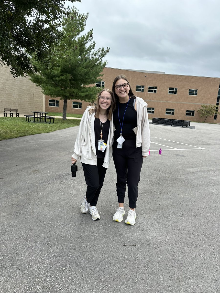 Emma Medlock (@ms_medlock1) on Twitter photo Yay for our second year teaching <a href="/Nieman512/">Nieman Elementary</a> and our second season coaching <a href="/GOTRKC/">Girls on the Run Serving Greater Kansas City</a>!! <a href="/akenshake/">Jennifer Ake</a> #foxfam #AllinSMSD Yay for our second year teaching <a href="/Nieman512/">Nieman Elementary</a> and our second season coaching <a href="/GOTRKC/">Girls on the Run Serving Greater Kansas City</a>!! <a href="/akenshake/">Jennifer Ake</a> #foxfam #AllinSMSD