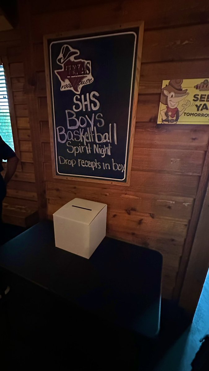 antonio_dalisa's tweet photo. A delicious way to cooperate with @SHSMustangHoops 😋 🏀 @SHS_Mustangs https://t.co/gn0RDjkxuY