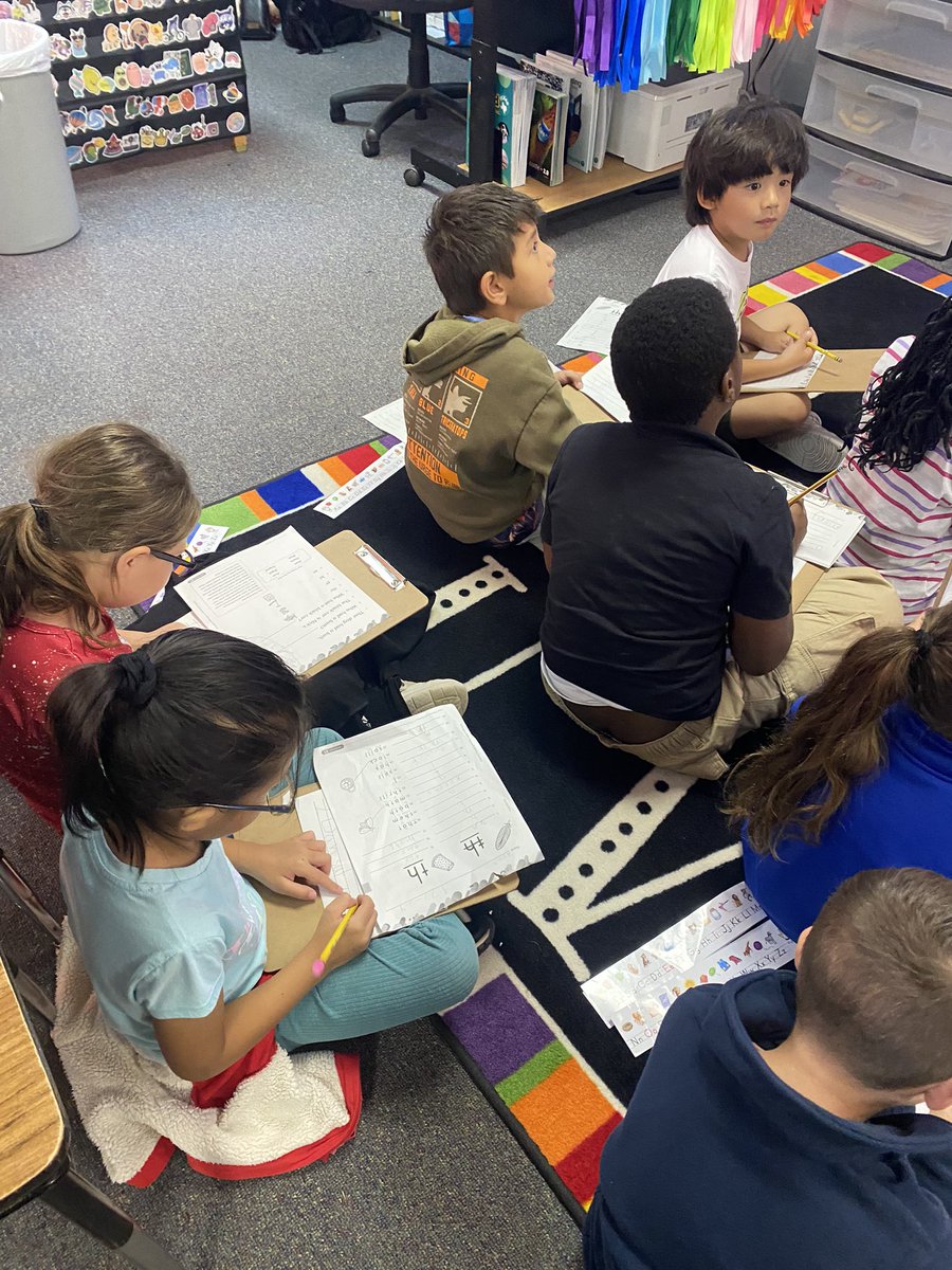 Reagan Magnet School tweet media