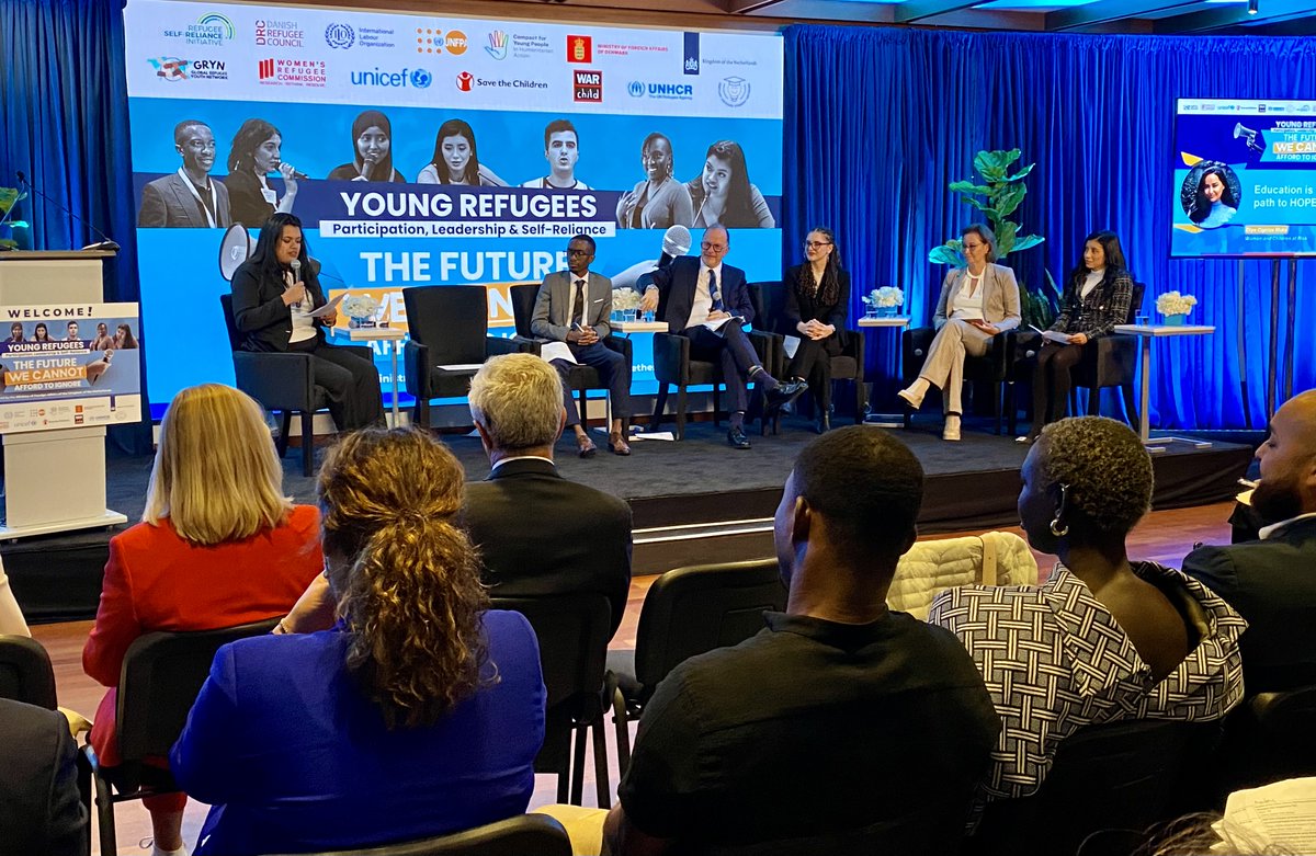 Powerhouse evening with young refugee leaders 📢 

It’s time to make change now!

Inspiring #UNGA event co-sponsored by <a href="/DutchMFA/">Dutch Ministry of Foreign Affairs 🇳🇱</a> <a href="/Denmark_UN/">Denmark in UN NY🇩🇰</a> <a href="/CompactYouth/">YouthCompact</a> <a href="/DRC_ngo/">Danish Refugee Council</a> <a href="/warchild/">War Child</a> <a href="/GRYN_NETWORK/">Global Refugee Youth Network</a> <a href="/wrcommission/">Women's Refugee Commission</a> <a href="/RefugeeSRI/">Refugee Self-Reliance Initiative</a> <a href="/StudentRefugee/">Tertiary Refugee Student Network</a> @ILO <a href="/save_children/">Save the Children International</a> <a href="/Refugees/">UNHCR, the UN Refugee Agency</a> <a href="/UNICEF/">UNICEF</a> <a href="/UNFPA/">UNFPA</a>!
