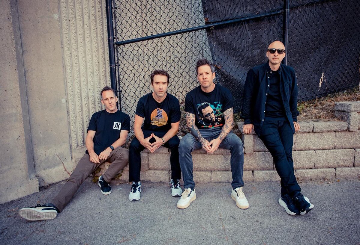 Simple Plan tweet media