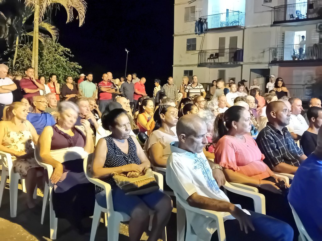 amppcab's tweet photo. AHORA tiene lugar la primera asamblea de rendición de cuentas del delegado a sus electores de #Cabaiguán en el edificio 14 de la Filial, perteneciente a la circunscripción 88 del Consejo Popular Urbano I
@AsambleaCuba
@AlexisLorente74
@LaritzaConcepc4
@DeivyPrezMartn1 https://t.co/DwuqZvAAwO