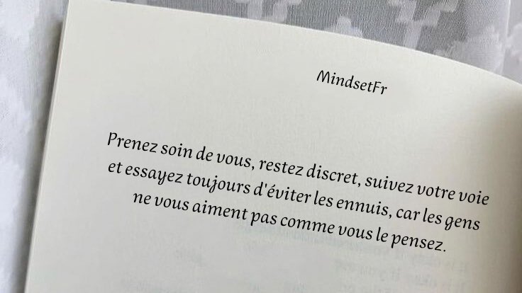 Mindset_FR's tweet photo. __🪶 https://t.co/IuAeFgfeui