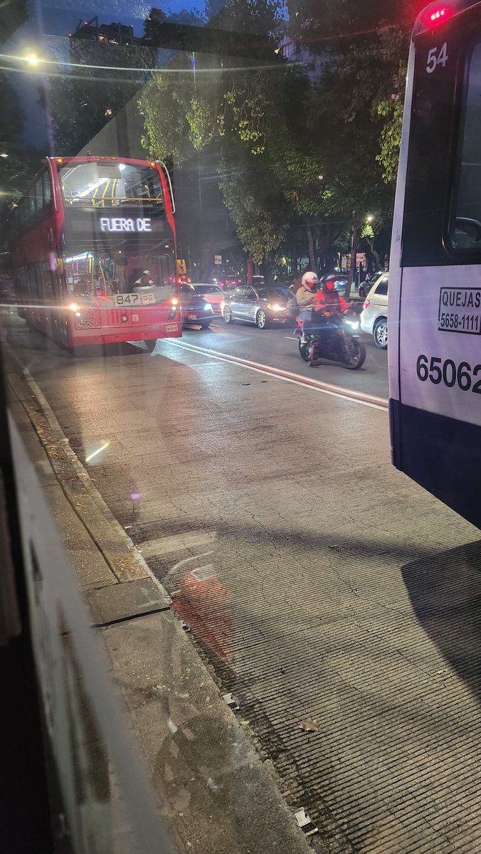 Chikis_ad's tweet photo. @MetrobusCDMX Más de media hora esperando y ya pasaron 2 unidades fuera de servicio, estación auditorio

Como siempre joden al usuario https://t.co/zcmAehH8w7