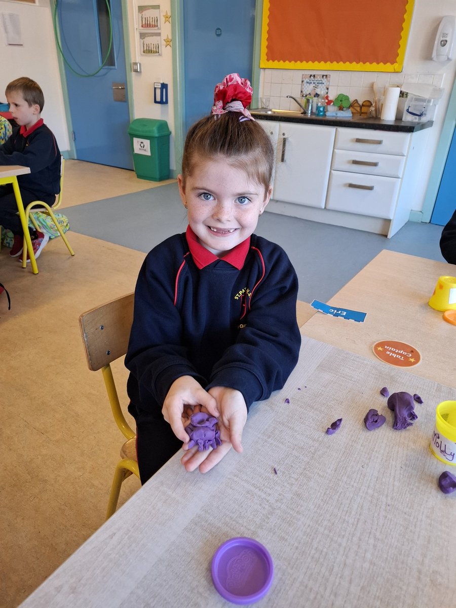 ms_lawson_class's tweet photo. We were learning about the number 6. Check out our 6 legged bugs! https://t.co/I4IU6xPeVA