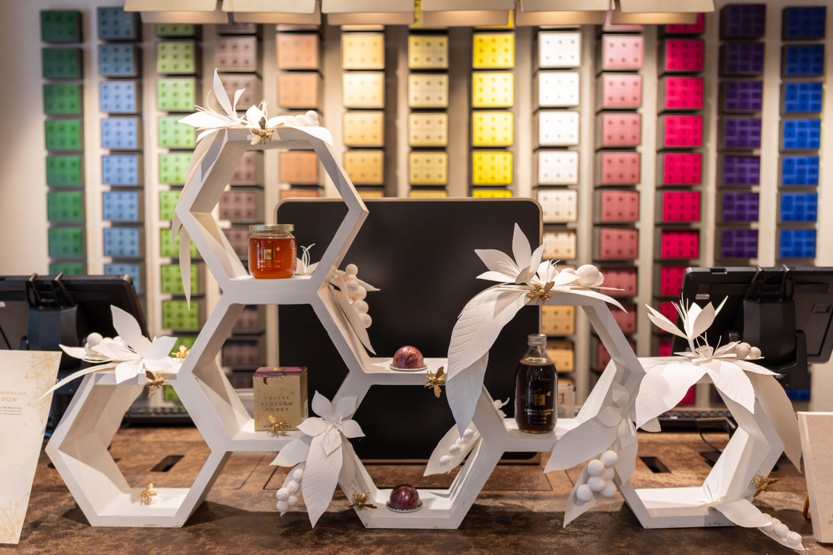 BPSEventDesign's tweet image. Hexagons, honey, and a whole lot of creativity! We loved bringing these custom fabrications to life for @nespresso. Featuring stunning hexagonal displays. Think outside the box... or the hexagon? #CustomFab #EventDesign #CreativityUnleashed #HexagonLovers #BlueprintStudios