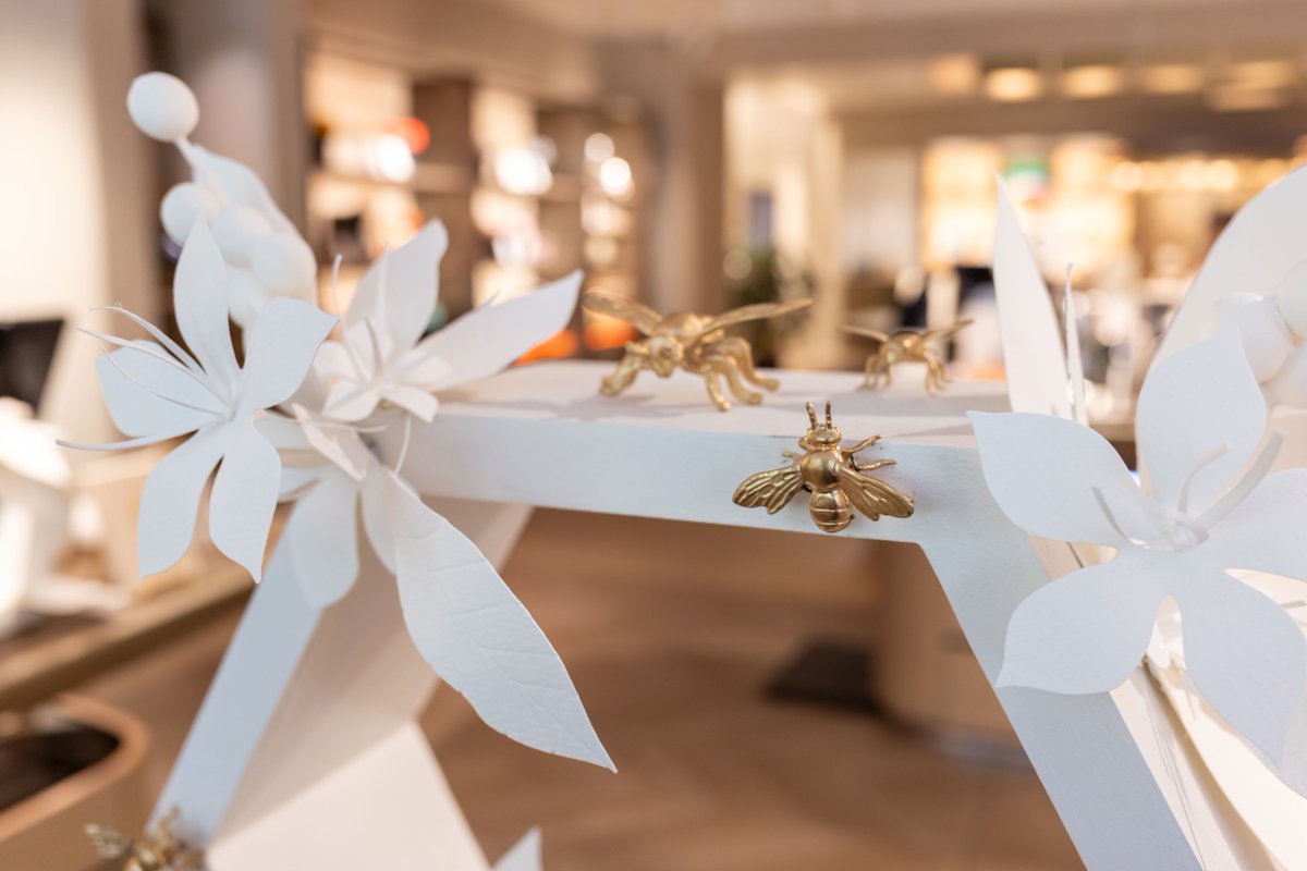 BPSEventDesign's tweet image. Hexagons, honey, and a whole lot of creativity! We loved bringing these custom fabrications to life for @nespresso. Featuring stunning hexagonal displays. Think outside the box... or the hexagon? #CustomFab #EventDesign #CreativityUnleashed #HexagonLovers #BlueprintStudios