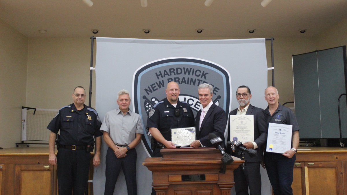 Joseph D. Early Jr. (@worcesterda) on Twitter photo It was an honor to recognize members of the Hardwick/New Braintree Police Department, Hardwick Fire Department, <a href="/MassStatePolice/">Massachusetts State Police</a> New Braintree Dispatch, and the West Brookfield Ambulance with our TEAM Award! Their quick actions saved a man in cardiac arrest earlier this year! It was an honor to recognize members of the Hardwick/New Braintree Police Department, Hardwick Fire Department, <a href="/MassStatePolice/">Massachusetts State Police</a> New Braintree Dispatch, and the West Brookfield Ambulance with our TEAM Award! Their quick actions saved a man in cardiac arrest earlier this year!