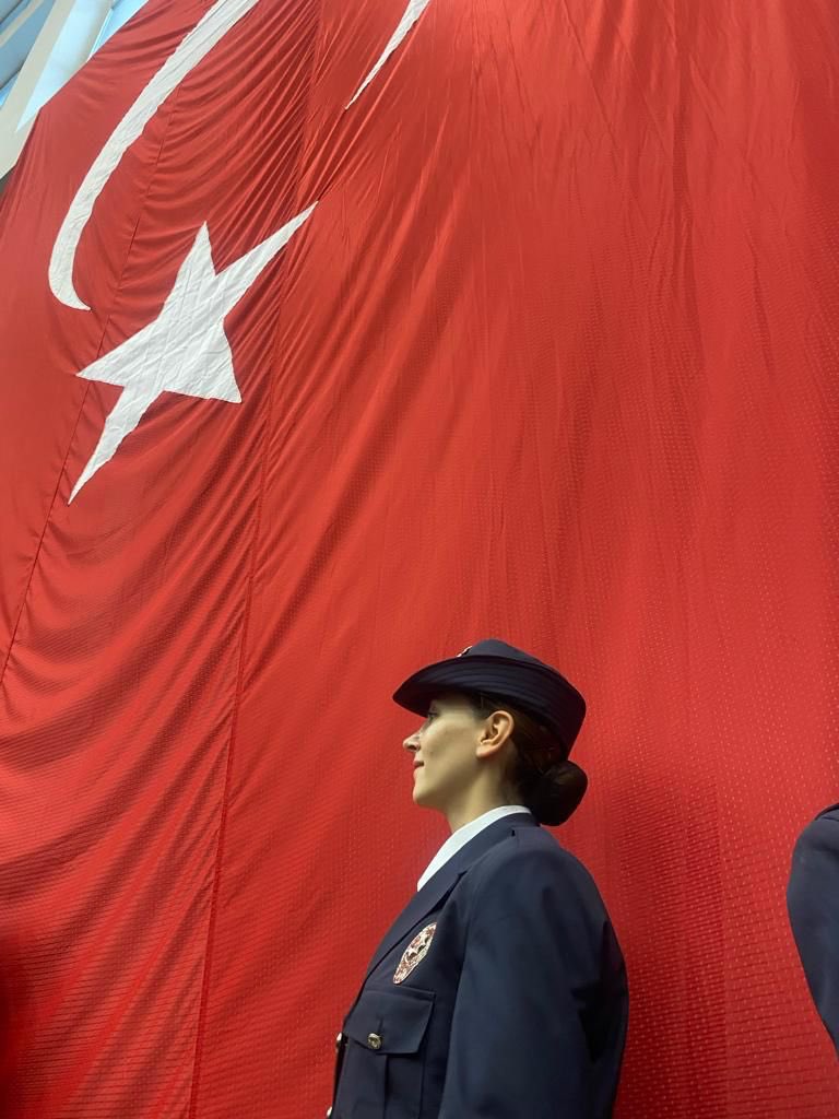 Vatan uğruna can verenler ölümsüzdür!

Şehit Polis Şeyda Yılmaz!