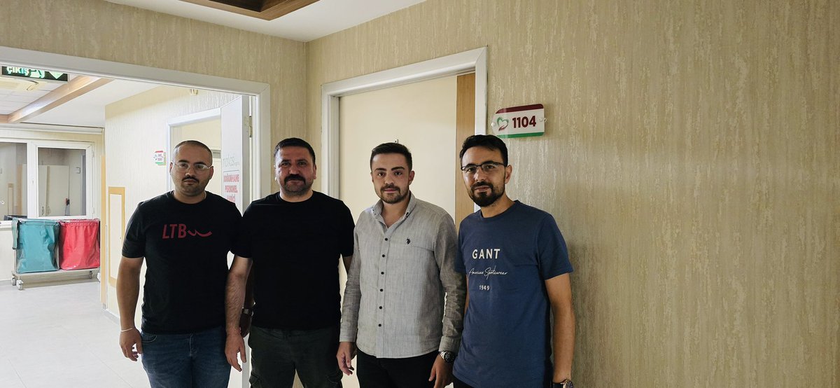 DursunNar46's tweet photo. İl Başkan yardımcım, kıymetli kardeşim
Kaan ÇAKIROĞLU’nun dünyaya gelen yeğeni "Zeynep" için hayırlı olsun ziyaretinde bulunduk.
Rabbim analı babalı büyütmeyi nasip etsin inşallah. https://t.co/GbBi6dEXN6