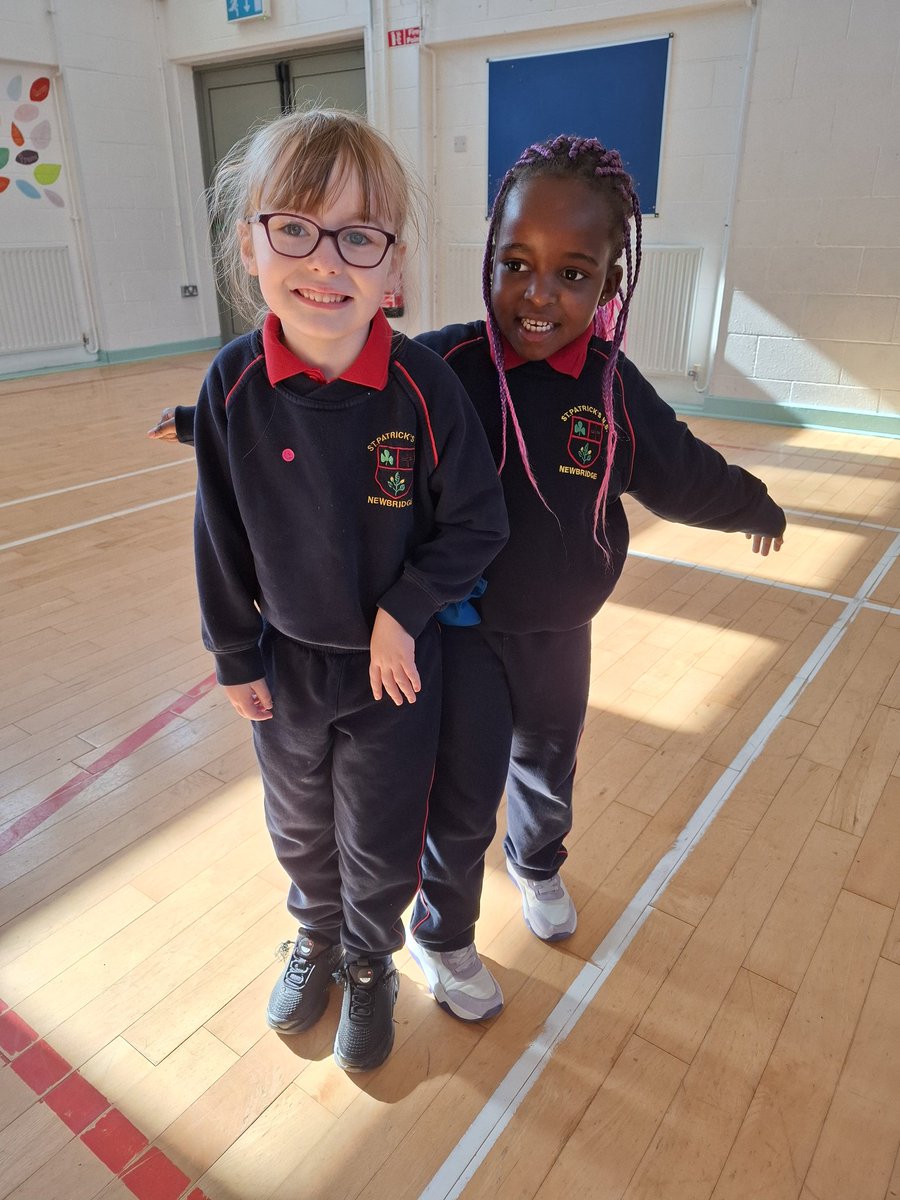 ms_lawson_class's tweet photo. Having fun in PE playing trap the beanbag! https://t.co/wuOeAHaQYF