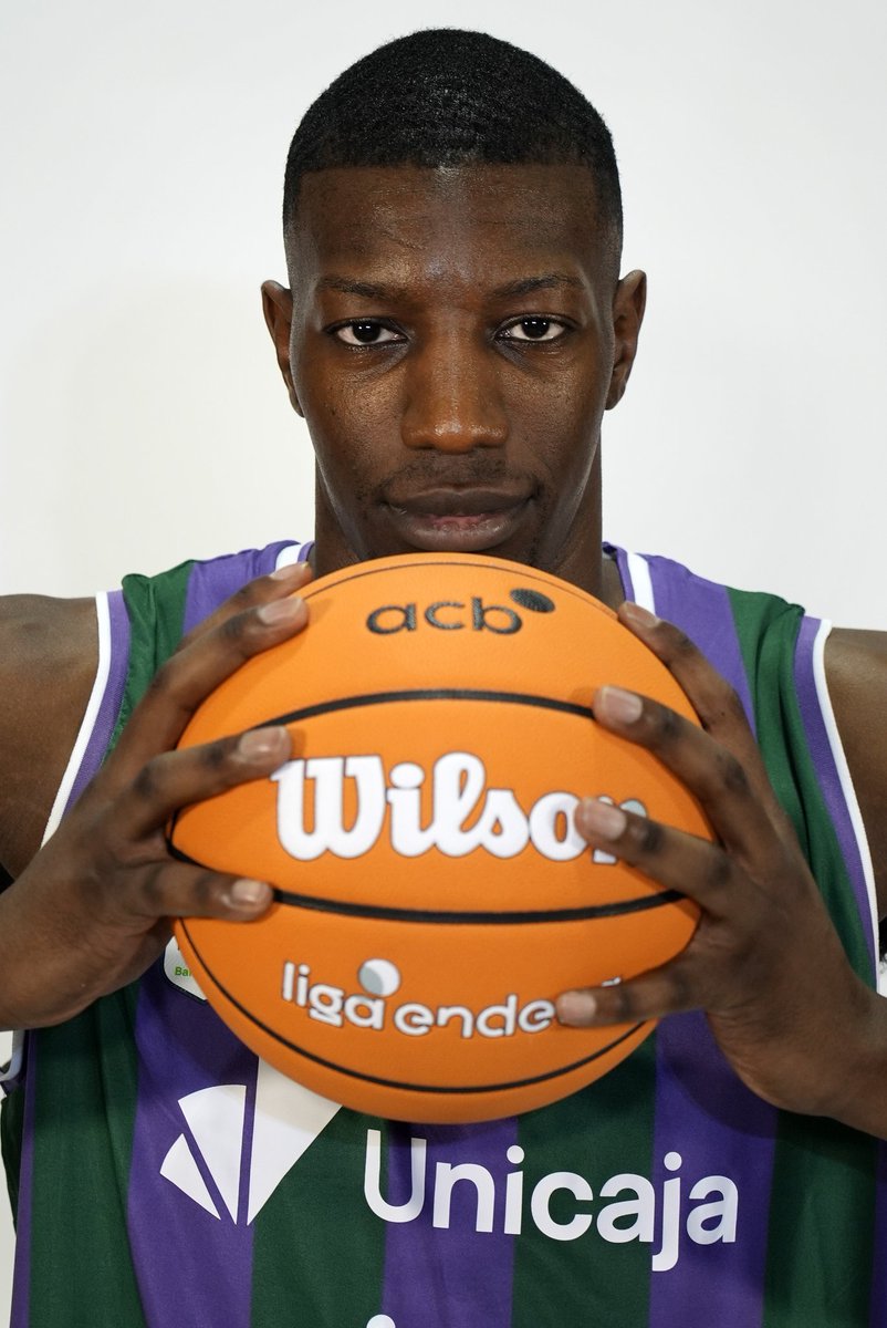 Alex_ReyesIB tweet media