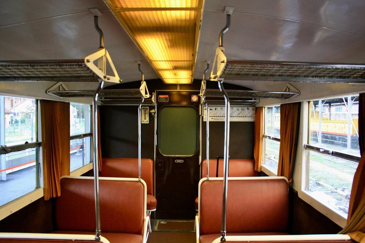 plg208's tweet photo. Un tour à bord du #trainjaune #lio de la région #Occitanie
#sncfvoyageurs #SNCF https://t.co/E3R9GMChPv