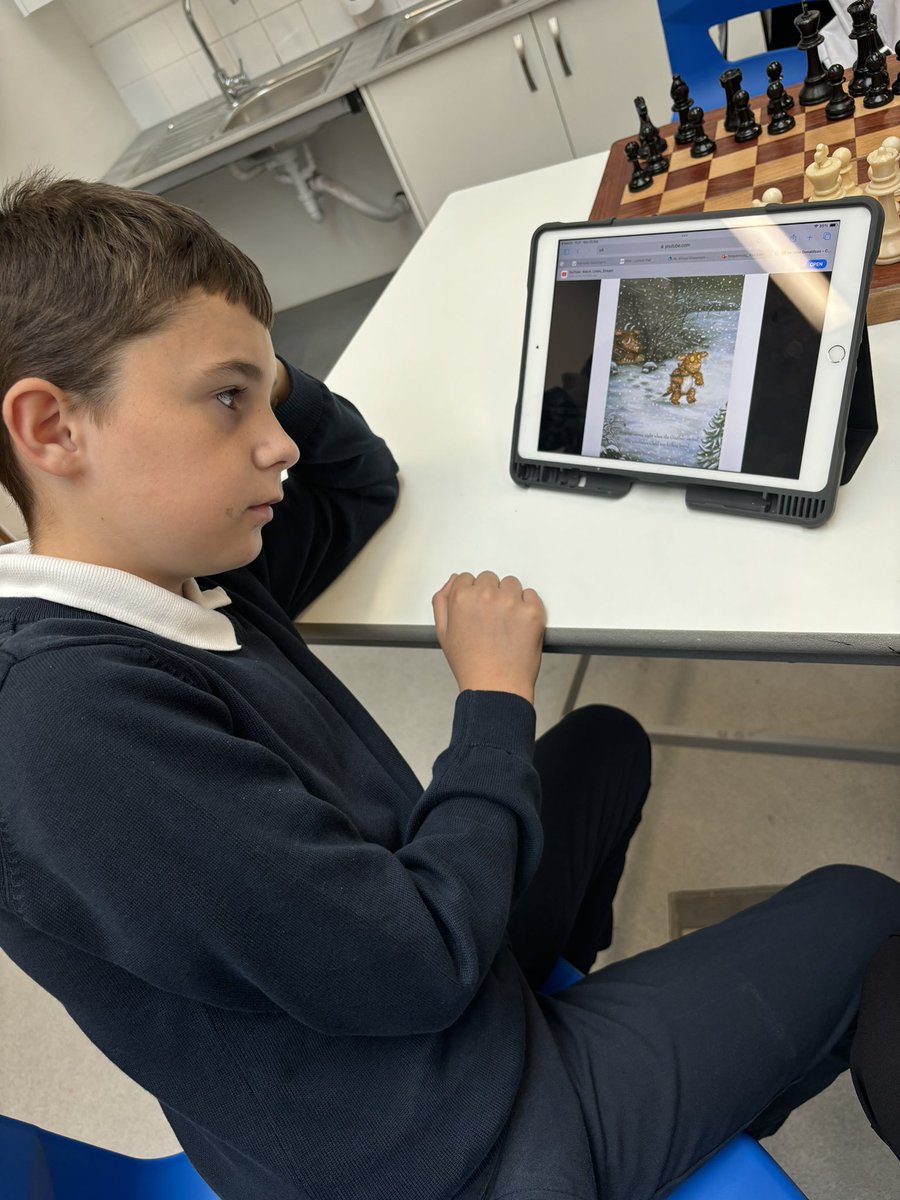 MrsKyle (@mrskylecst) on Twitter photo This boy took a break from teaching me how to play chess to access our 📕RED <a href="/NLDigitalSchool/">Digital Learning and Teaching NL</a> classroom. We worked together to complete a listening and sequencing activity! Great work <a href="/RiverbankPSNC/">RiverbankPSNC</a> #NLVirtualClassroom This boy took a break from teaching me how to play chess to access our 📕RED <a href="/NLDigitalSchool/">Digital Learning and Teaching NL</a> classroom. We worked together to complete a listening and sequencing activity! Great work <a href="/RiverbankPSNC/">RiverbankPSNC</a> #NLVirtualClassroom