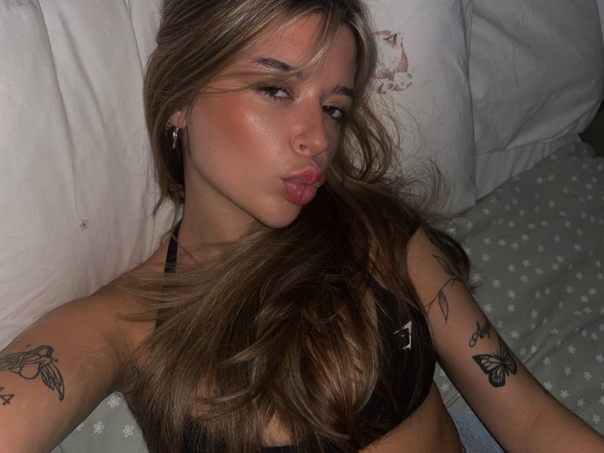 angel tweet media