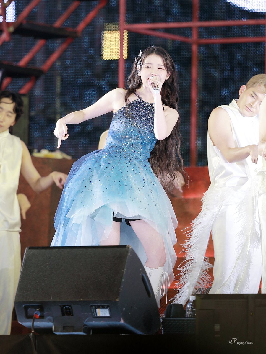 soft_iu's tweet photo. 🐥💙🩵 https://t.co/toGhY7Ms4L