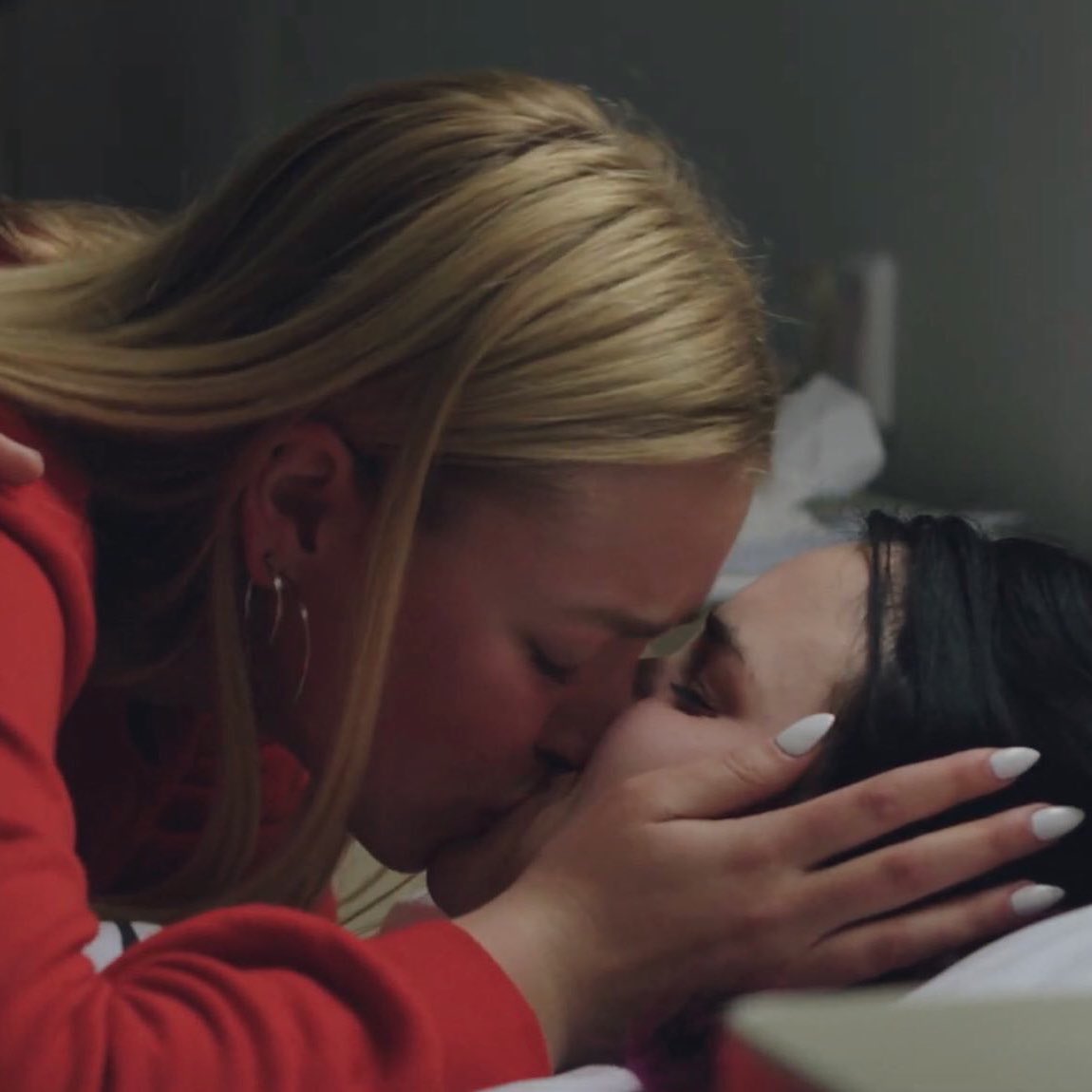 smokerjauregui's tweet photo. Happy bi visibility day to my fav bisexual couple https://t.co/hoUgwErov4