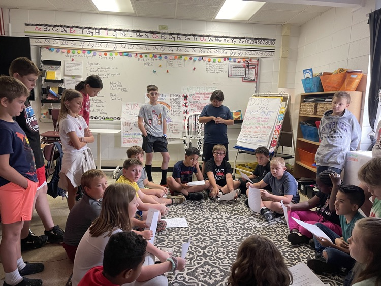 BeebeElementary's tweet photo. We did a Socratic Seminar to wrap up our learning in Mrs. Lewis’ class. #bbelem #besisthespottobe #bprd https://t.co/7fbyCdOWOV
